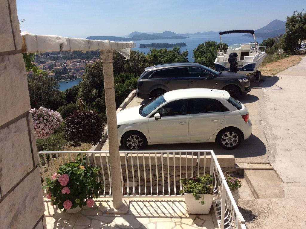 Taira Guest house *